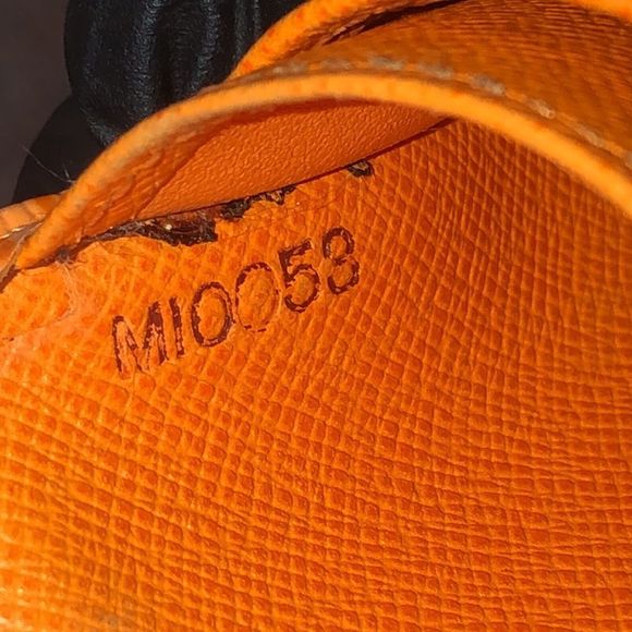 WomLOUIS VUITTON Orange EPI Porte Monnaie Viennois Bifold KissLock Wallet RARE - Picture 9 of 17